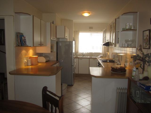 To Let 2 Bedroom Property for Rent in Somerset West Western Cape